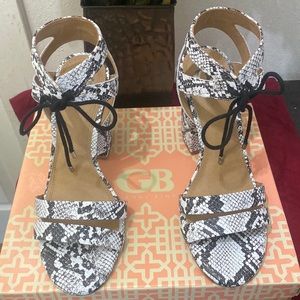 Snake skin black and white heels